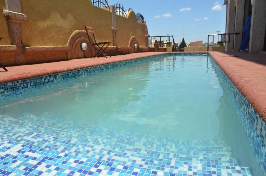 Simama Hotell Lilongwe Exteriör bild